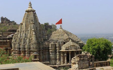 500 साल पुराना मंदिर, जहां मीरा बाई की आराधना की गूंज आज भी सुनाई देती है