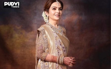 “नीता अंबानी की शाही स्टाइल ने जीता दुनिया का दिल! बनारसी साड़ी, नायाब हार और एंटीक पर्स बना चर्चा का केंद्र”