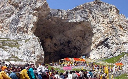 अमरनाथ यात्रा के लिए अभेद्य सुरक्षा चक्रव्यूह की तैयारी: गृह मंत्री अमित शाह आज करेंगे हाई-लेवल बैठक, पूरे यात्रा कॉरिडोर को 'नो-फ्लाई ज़ोन' घोषित करने सहित कई बड़े फैसलों पर मुहर