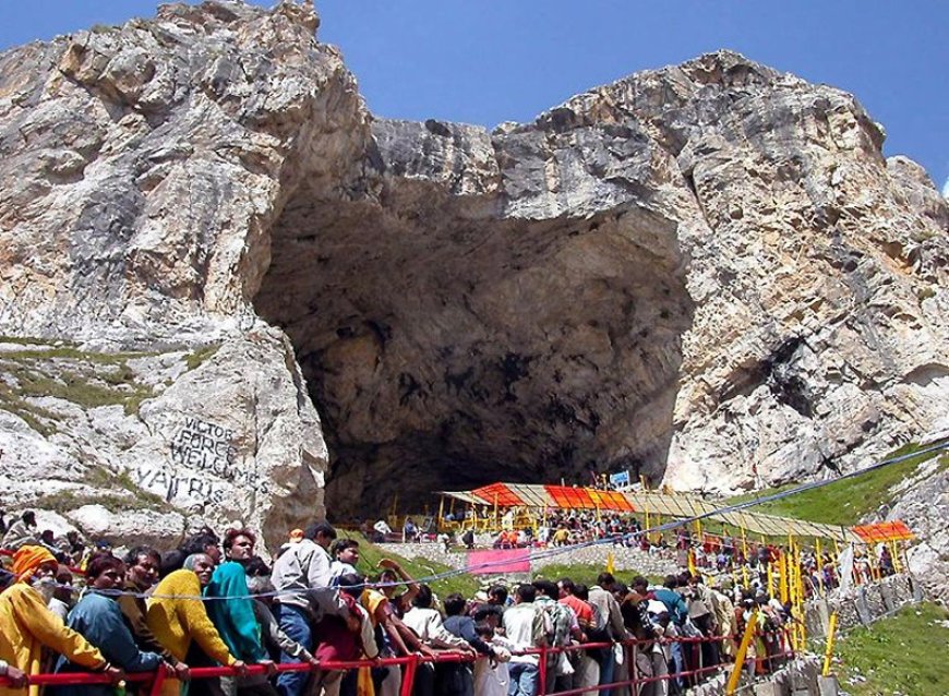 अमरनाथ यात्रा के लिए अभेद्य सुरक्षा चक्रव्यूह की तैयारी: गृह मंत्री अमित शाह आज करेंगे हाई-लेवल बैठक, पूरे यात्रा कॉरिडोर को 'नो-फ्लाई ज़ोन' घोषित करने सहित कई बड़े फैसलों पर मुहर