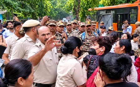 दिल्ली में CJP के प्रदर्शन से पहले सख्ती, लीगल टीम के प्रमुख हिरासत में; जंतर-मंतर पर 150 प्रदर्शनकारी पकड़े गए